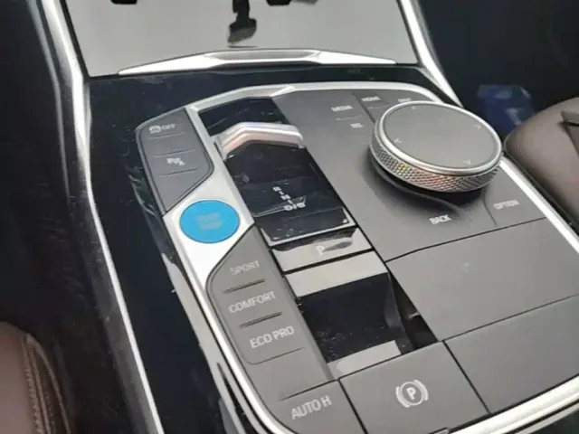 BMW i3 — Фото автомобиля 13