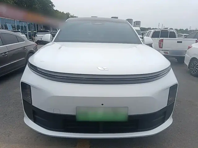 Li Auto Li Auto L6 2024 Pro — Фото автомобиля 2