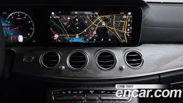 Mercedes-Benz E-Class W213 — Фото автомобиля 18