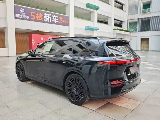 Xpeng G9 — Фото автомобиля 13