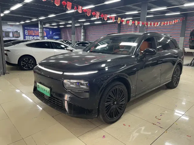 Xpeng G9 — Фото автомобиля 2