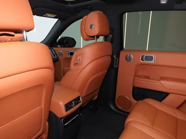 Li Auto L7 — Фото автомобиля 16