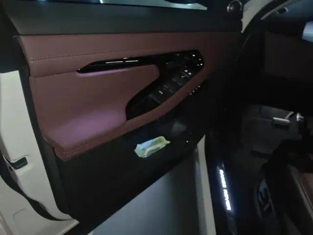 Land Rover Range Rover Evoque — Фото автомобиля 7