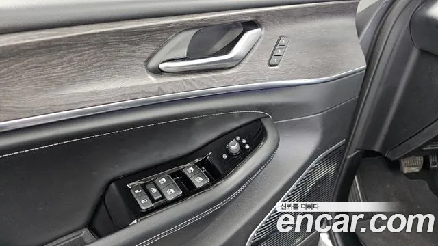 Jeep Cherokee Grand Cherokee(WL) 3.6 Overland — Фото автомобиля 24