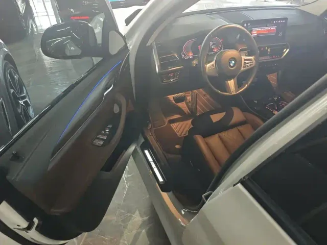 BMW X3 — Фото автомобиля 12