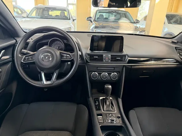 Mazda CX-4 — Фото автомобиля 11