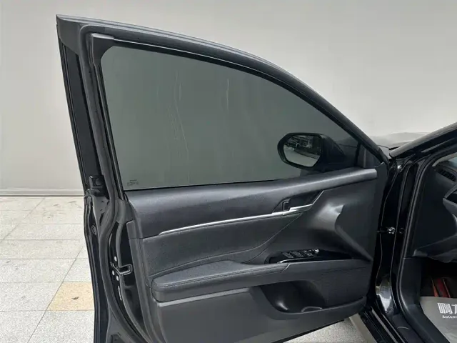 Toyota Camry — Фото автомобиля 12