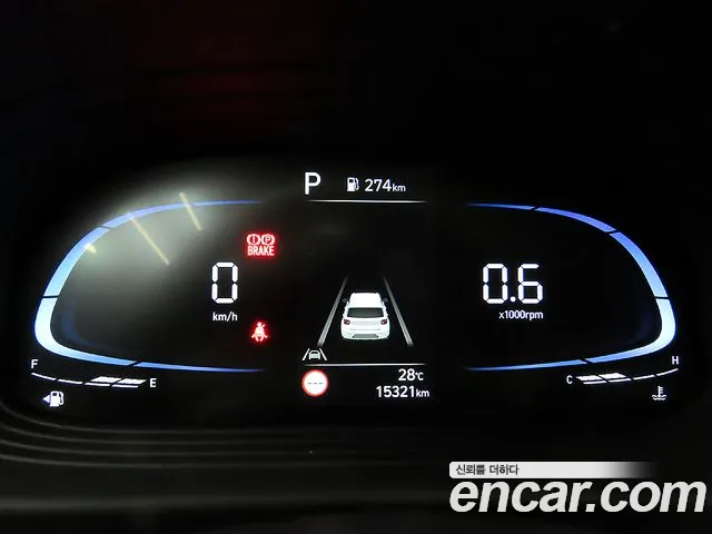 Hyundai Venue — Фото автомобиля 9