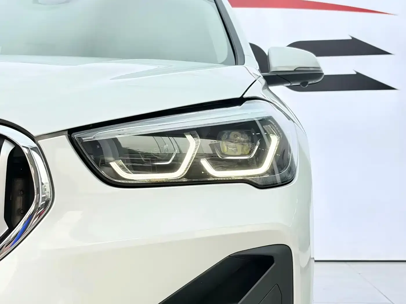 BMW BMW X1 2022 sDrive25Li Leading — Фото автомобиля 5