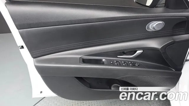 Hyundai Avante CN7 — Фото автомобиля 13