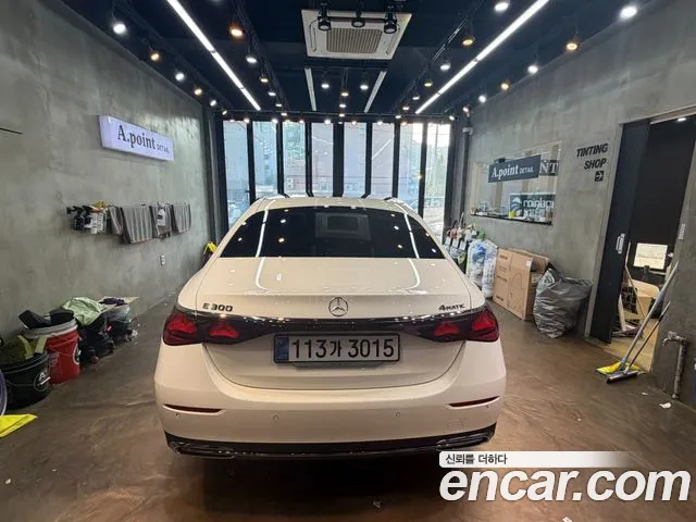Mercedes-Benz E-Class E-класс W214 E300 4MATIC Exclusive — Фото автомобиля 4