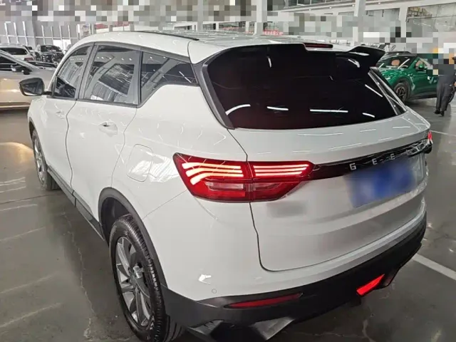 Geely Binyue — Фото автомобиля 4