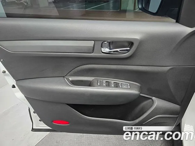 Renault-KoreaSamsung QM6 Новый QM6 2.0 LPe LE Signature 2WD — Фото автомобиля 11