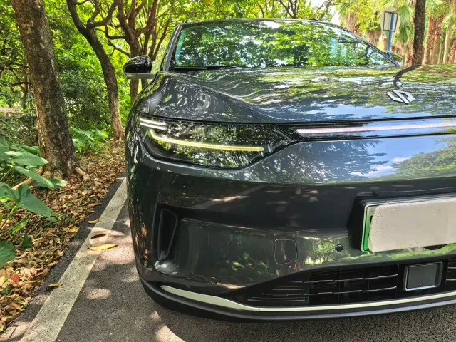 Leapmotor C11 — Фото автомобиля 6