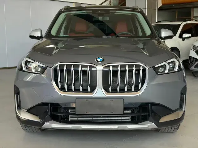 BMW X1 — Фото автомобиля 2