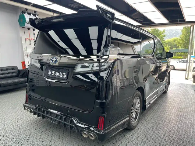 Toyota Vellfire — Фото автомобиля 4