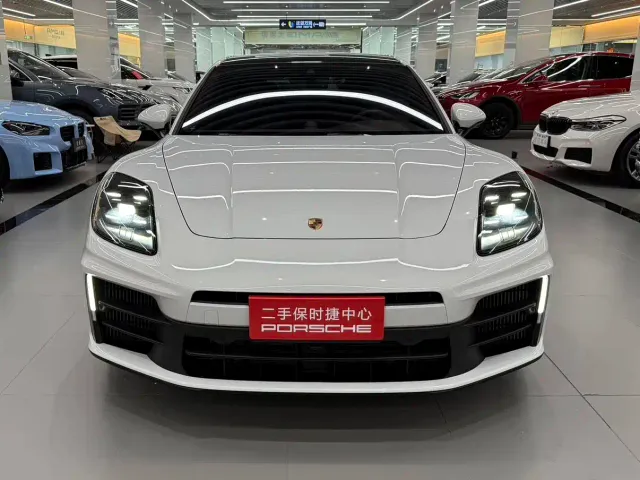 Porsche Panamera — Фото автомобиля 3