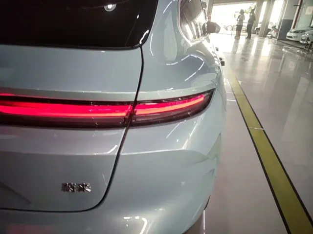 Nio ET5 Touring — Фото автомобиля 7