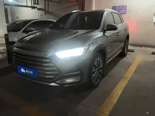 Фотография автомобиля — BYD Song Pro