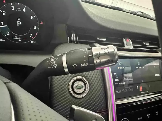 Land Rover Discovery Sport — Фото автомобиля 13