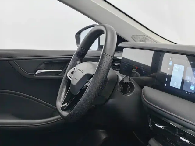 Roewe i5 — Фото автомобиля 22