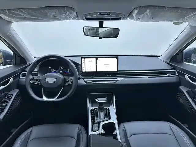 Geely Emgrand — Фото автомобиля 5