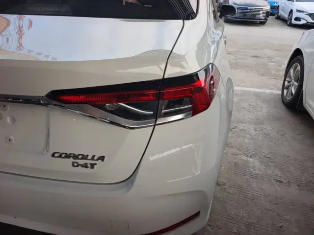 Toyota Corolla — Фото автомобиля 7