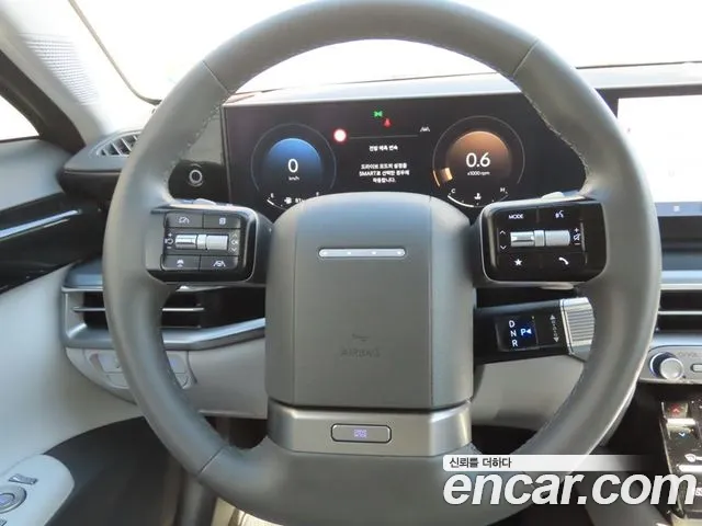 Hyundai Grandeur Grandeur (GN7) 2.5 Бензин 2WD — Фото автомобиля 11