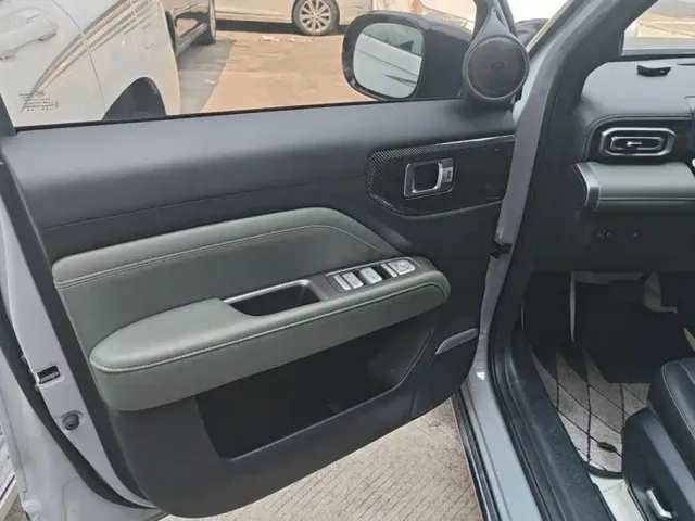 Baojun Yep Plus — Фото автомобиля 7
