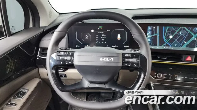 Kia Carnival Generation 4 — Фото автомобиля 12