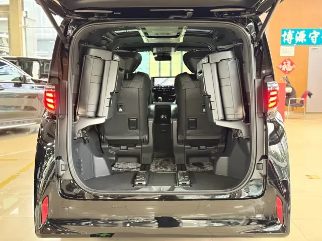 Toyota Alphard 2024 Hybrid 2.5L Prestige Edition — Фото автомобиля 23