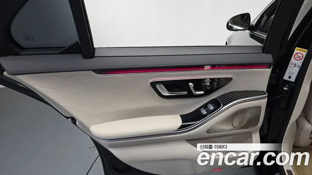 Mercedes-Benz S-Class — Фото автомобиля 21