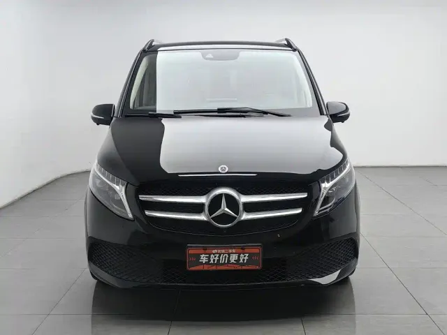 Mercedes-Benz V-Class — Фото автомобиля 3