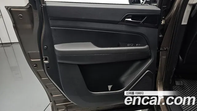 KG_Mobility_Ssangyong Musso Musso (Q300) Бензин 2.0 4WD — Фото автомобиля 6