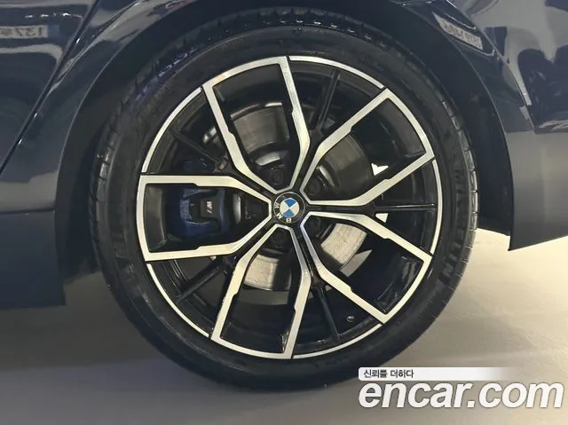 BMW 5 Series G30 — Фото автомобиля 20