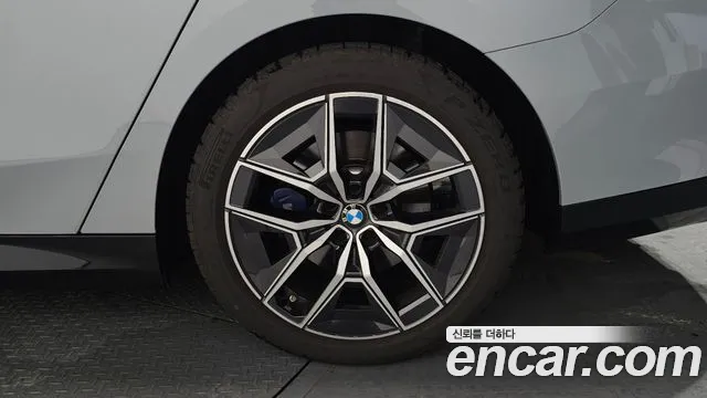 BMW 5-Series 5 серия (G60) 523d M Sport — Фото автомобиля 18