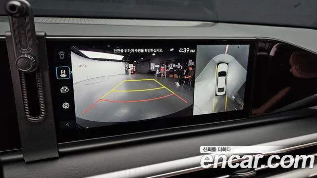 Hyundai Grandeur Grandeur (GN7) 2.5 Бензин 2WD — Фото автомобиля 15