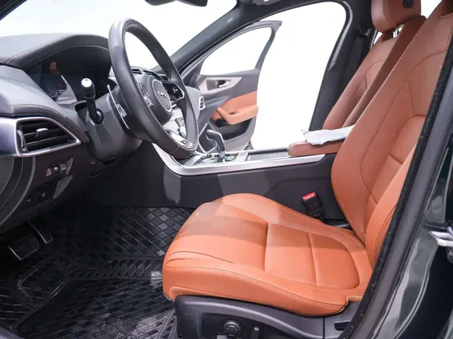 Jaguar XEL — Фото автомобиля 22