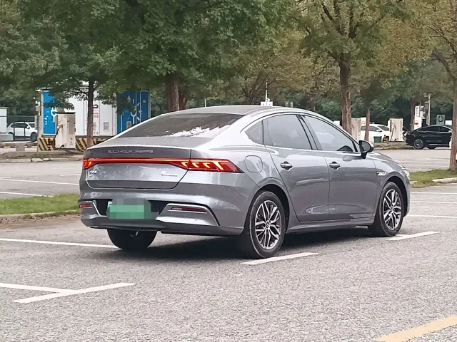 BYD Qin PLUS — Фото автомобиля 3