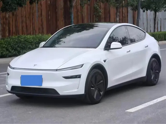 Фотография автомобиля — Tesla Model Y