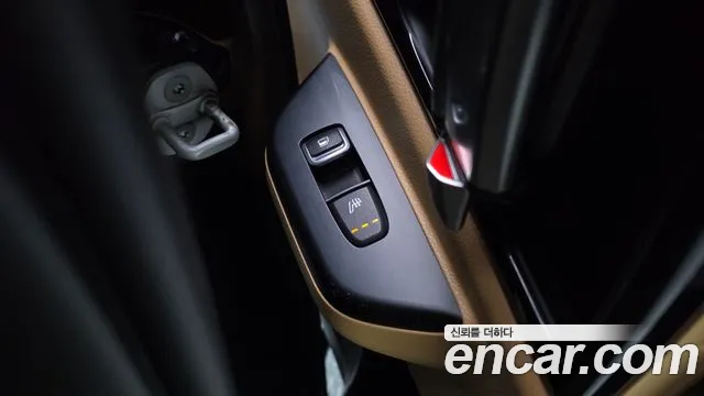 Kia Canival Carnival 4 поколение Бензин 9 мест Prestige — Фото автомобиля 19