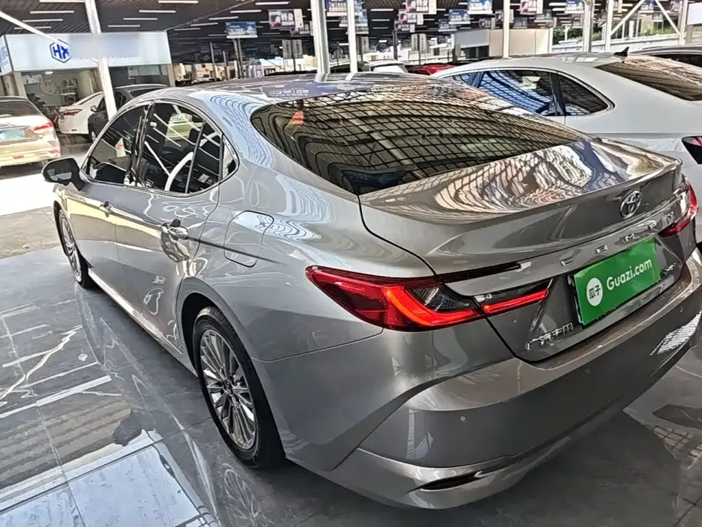 Toyota Camry 2024 Hybrid 2.0HGVP Luxury Edition — Фото автомобиля 22