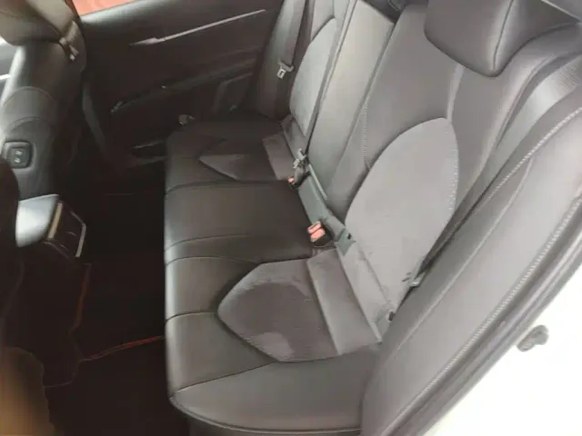 Toyota Camry — Фото автомобиля 16