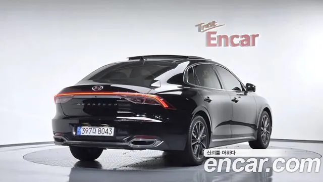 Hyundai Grandeur Новый Grandeur IG — Фото автомобиля 2