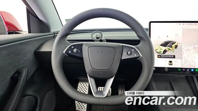 Tesla Model 3 — Фото автомобиля 19