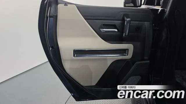 GMC Hummer EV — Фото автомобиля 25