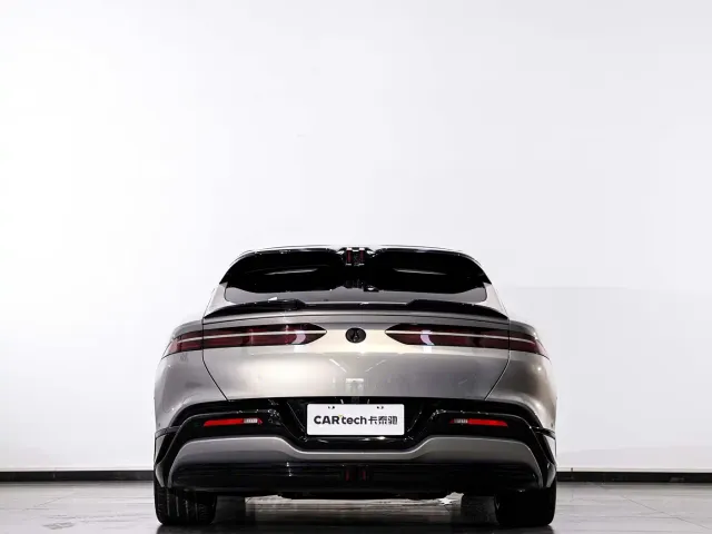 Denza Z9GT — Фото автомобиля 27