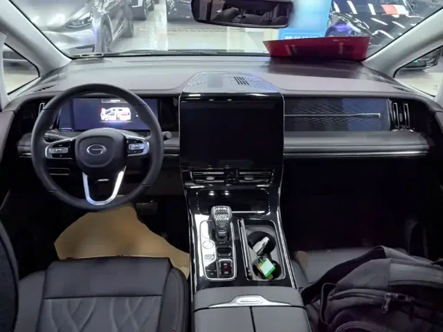 GAC Trumpchi M8 — Фото автомобиля 9