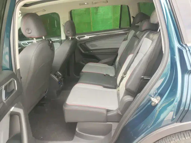 Volkswagen Tiguan L — Фото автомобиля 16