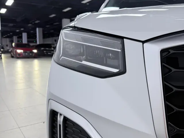 Audi Q2L — Фото автомобиля 7